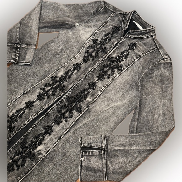 Soft Surroundings Charcoal Gray Denim Jacket Black Embroidered Victorian Hem XS - Picture 5 of 13